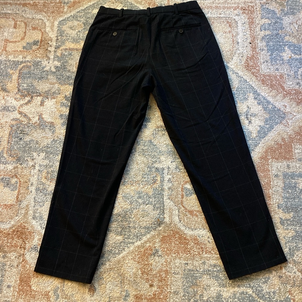 Uniqlo men’s dark navy pin stripe,